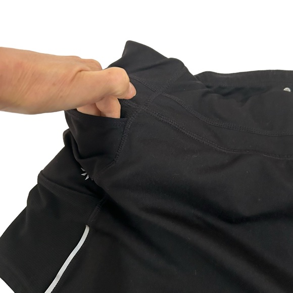 Athleta Black Acceleration 2in1 Skirted Capri Leggings Skeggings, Size Medium - Picture 7 of 16